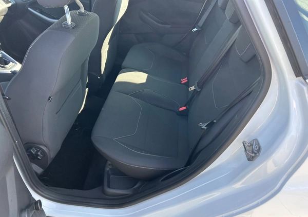 Ford Focus cena 32900 przebieg: 94000, rok produkcji 2015 z Oleśnica małe 79